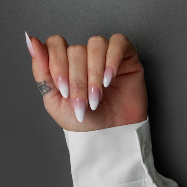 BABYBOOMER GEL TIPS ALMOND PINK MY NAIL BOX 1080 HAND 768x768